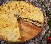 Пирог с сыром и свекольными листьями