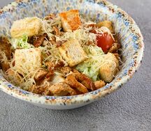 Цезарь с курицей