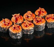 Запеченный с луком и курицей