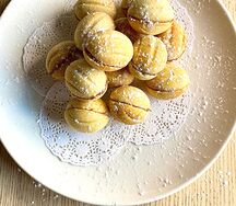 Орешки с вареным сгущенным молоком