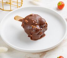 Макарон капучино сникерс