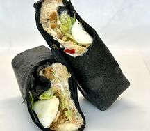 Лаваш с тунцом и криспи луком