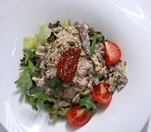 Тёплый салат купеческий