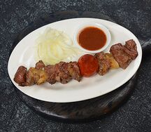 Шашлык из баранины с фирменным соусом