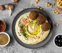 Хумус с фалафелем