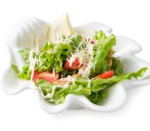Салат Цезарь с курицей