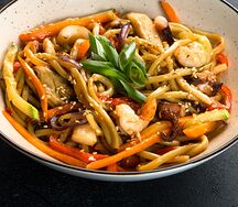 Удон с морепродуктами