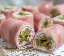Мини роллы и ветчины с огурцом 10 шт