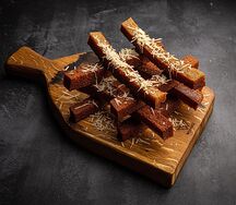 Чесночные гренки с пармезаном