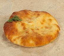 Осетинский пирог мини с сыром и шпинатом