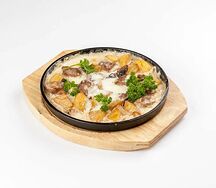 Скоблянка из свинины с грибами