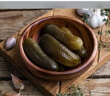 Соленые огурцы