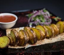 Молодой картофель с курдюком на углях