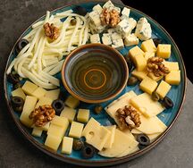 Сырная нарезка