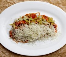 Паста с цыпленком и острым перцем