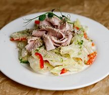 Салат с бужениной