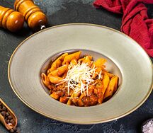 Ригатони с овощами и соусом пронто