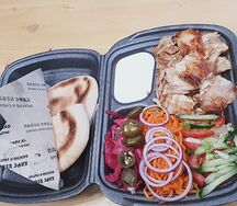 Шаверма на тарелке