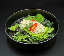 Салат с крабом и авокадо
