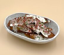 Картофель по-деревенски в соусе блю чиз