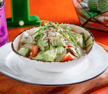 Салат с авокадо