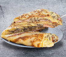 Мега блин с грибами, сыром и беконом