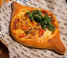 Хачапури с морепродуктами