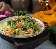 Салат с морепродуктами