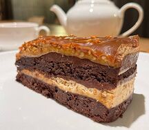 Десерт Карамельно-ореховый