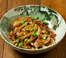 Жареный рис с кальмаром