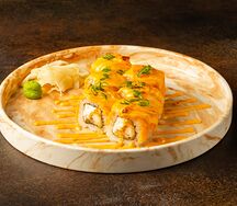 Ролл Лосось, креветка, запеченный сыр