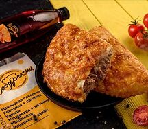 Чебурек с мраморной говядиной