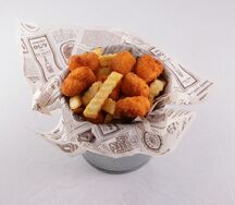 Детские куриные наггетсы с картофелем фри