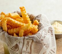 Картофель фри с трюфельным майонезом