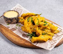 Корюшка в соусе из чеснока и печеного перца