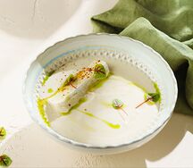 Крем-суп из сельдерея с сыром бри