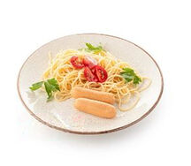 Спагетти с куриными мини-сосисками