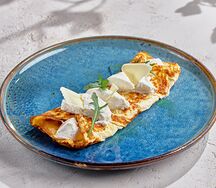 Омлет с рикоттой и трюфельным кремом