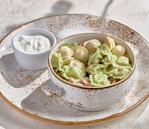 Цветные равиоли с курицей