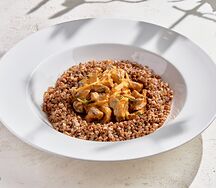 Бефстроганов с гречей