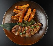 Утка томленая в тайском соусе