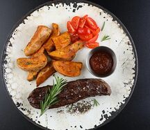 Скёрт стейк с запечённым картофелем