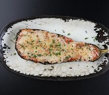 Баклажан на гриле с сыром моцарелла