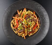 Вок с говядиной