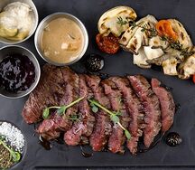 Стейк из оленины