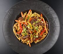 Вок с курицей