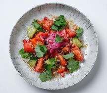 Салат по-грузински из свежих овощей с орехами