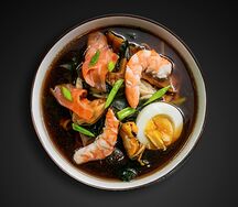 Рамен с морепродуктами