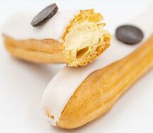 Эклер ванильный