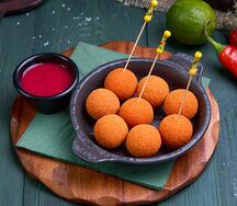 Острые сырные шарики